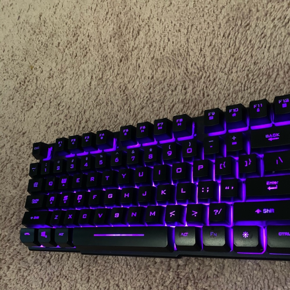 Keyboard - Picture 3 of 3